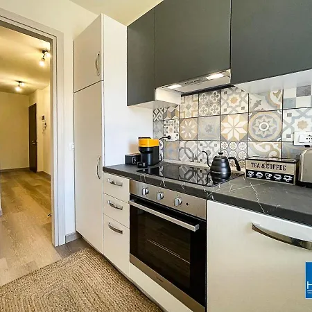 Διαμέρισμα Centre New Modern House *