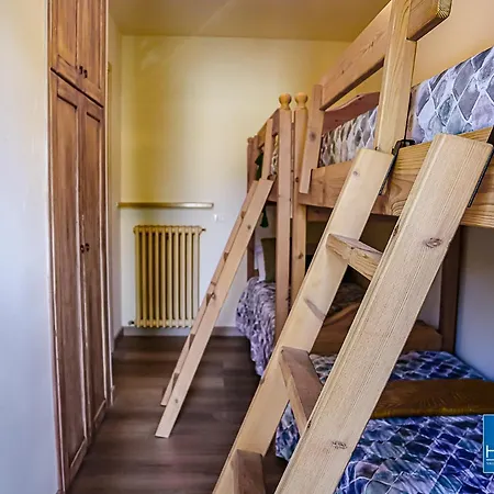 Centre New Modern House 아지아고